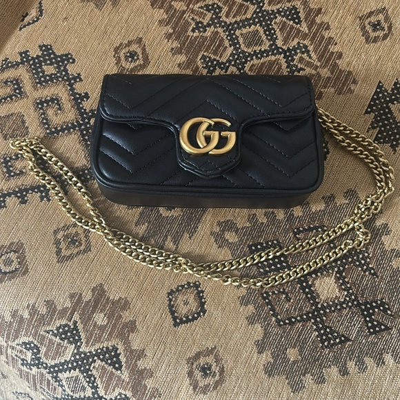 GG Handbags - SEND REASONABLE OFFER. I'LL SAY YES. No rips or damage. Firm or Best Offer